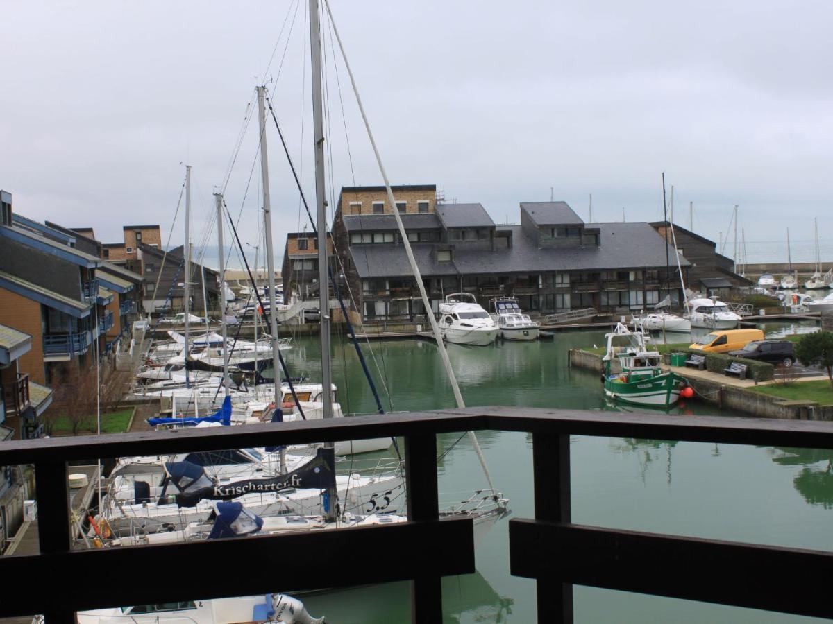 Apartment Les Marinas By Interhome Довиль Экстерьер фото